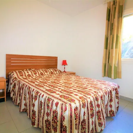 Apartamento 3197 Rocmar 2 1-d, Excelente, Frente Al Puerto Pesquero Y Con Vista A La Bahia. - Es-258-1